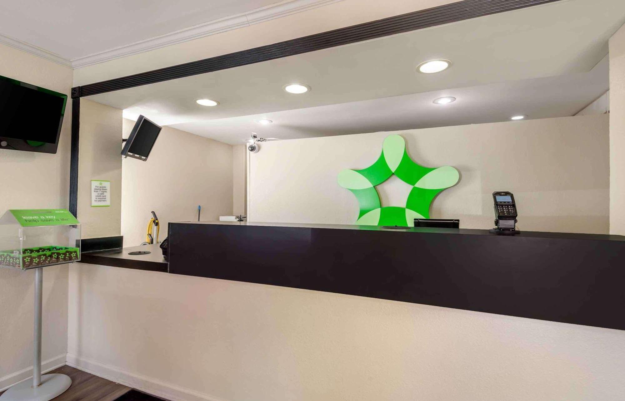 Extended Stay America Select Suites - Charlotte - Tyvola Rd - Executive Park Luaran gambar