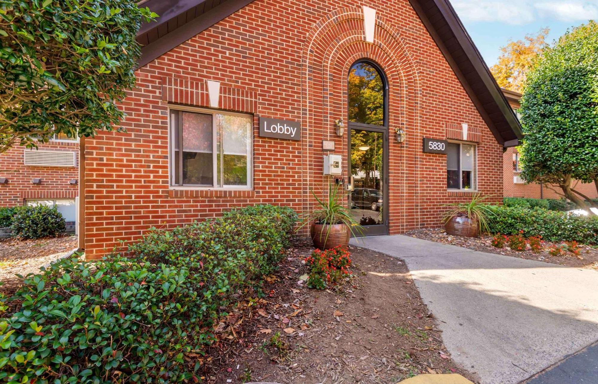 Extended Stay America Select Suites - Charlotte - Tyvola Rd - Executive Park Luaran gambar