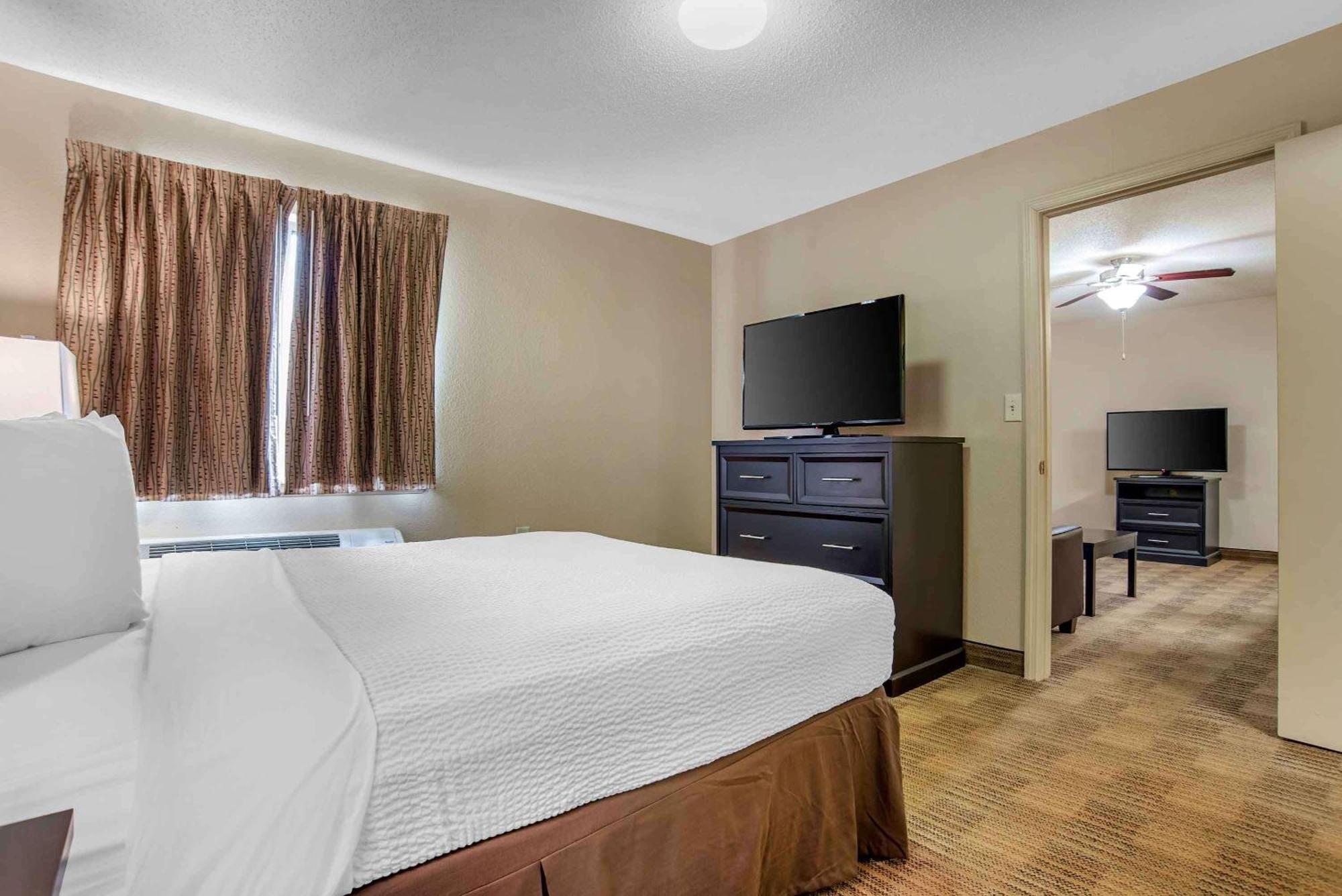 Extended Stay America Select Suites - Charlotte - Tyvola Rd - Executive Park Luaran gambar