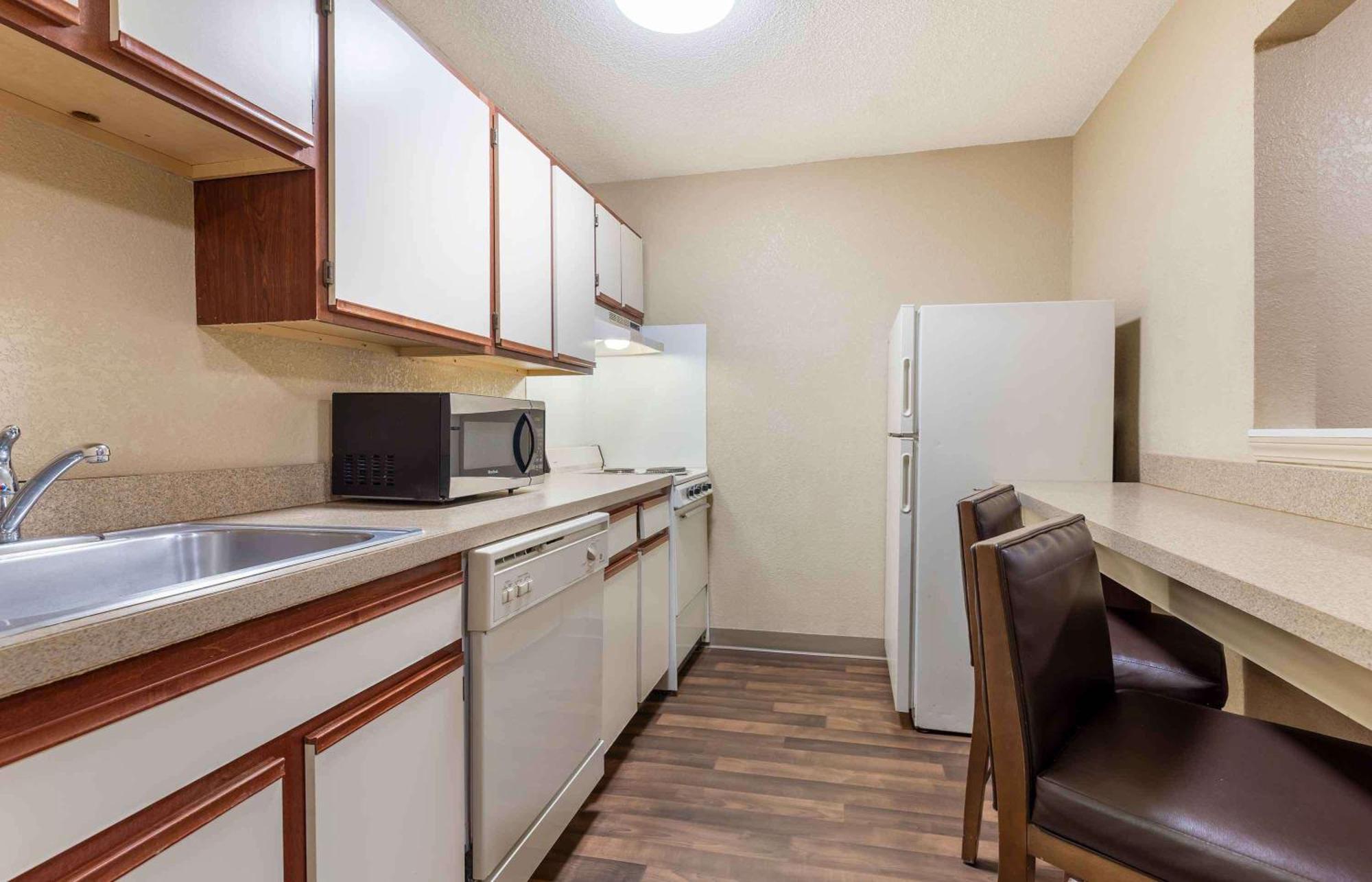 Extended Stay America Select Suites - Charlotte - Tyvola Rd - Executive Park Luaran gambar