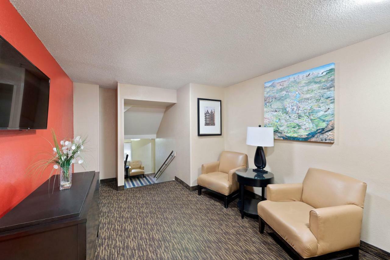 Extended Stay America Select Suites - Charlotte - Tyvola Rd - Executive Park Luaran gambar